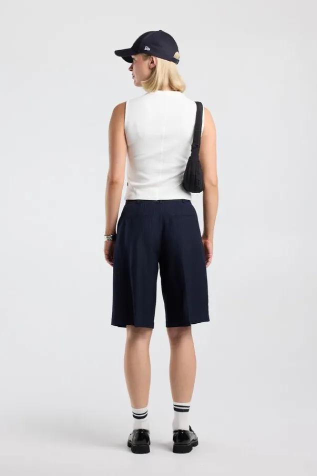 America Today New In|Shorts^Beruda Naia reguar ooe fit beruda et ediu wait