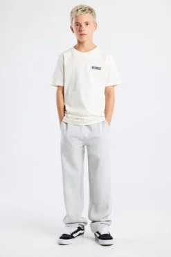 America Today Broeken|Joggingbroeken^Caiden JR straight joggingspant Joggingspant met badge en trekkoord