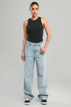 America Today Jeans^Jeans Irvine High waist jeans met rechte broekspijpen