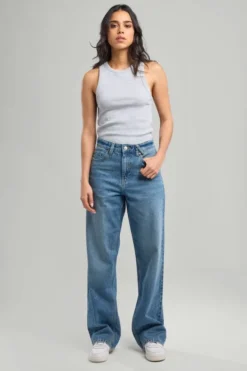 America Today Jeans^Jeans Irvine High waist jeans met rechte broekspijpen