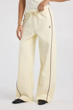 America Today New In|Joggingbroeken^Joggingbroek Cath ooe fit joggingbroek et piping