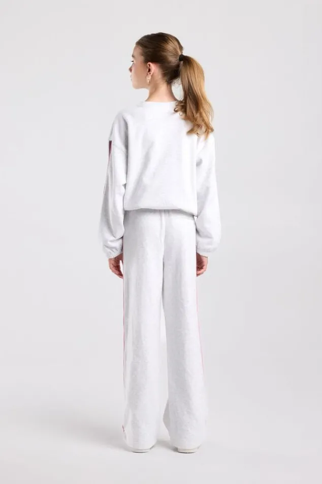 America Today Broeken|Joggingbroeken^Joggingbroek Cristy Jr wide leg joggingbroek met zijstreep en embroidery