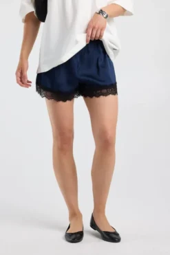 America Today New In|Shorts^hort Nini hort et ooe fit en kanten detai