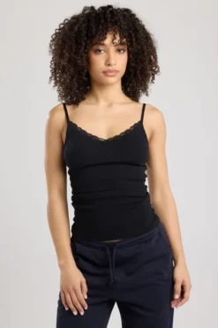 America Today T-Shirts & Tops|Ondergoed & Lounge^inget Grace Grace et een kanten V-haijn