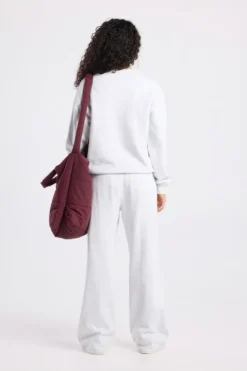 America Today Sweaters & Hoodies|Truien & Vesten^weater uzie weater et ronde ha en borduure