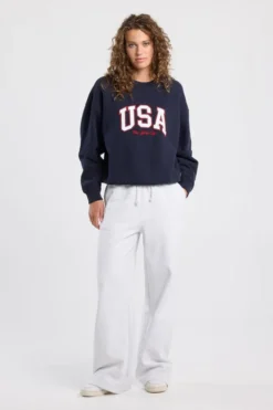 America Today Sweaters & Hoodies|Truien & Vesten^weat enna weater et New York City en UA print