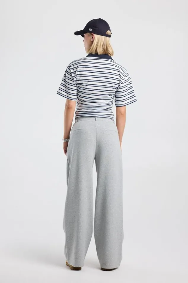 America Today New In|T-Shirts & Tops^T-hirt Enia i fit T-hirt et pookraag en treepdein