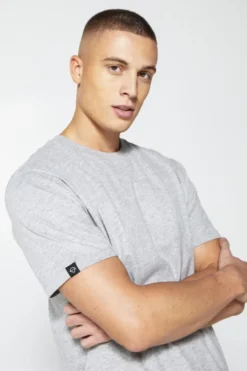 America Today T-Shirts & Polo’S^T-hirt Eric Reguar fit T-hirt van zacht katoen